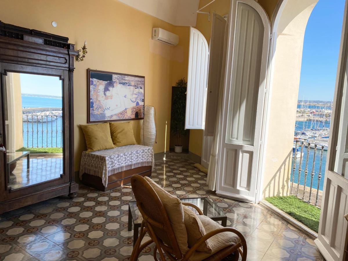 Bed and Breakfast Palazzo Barba Gallipoli Exterior foto