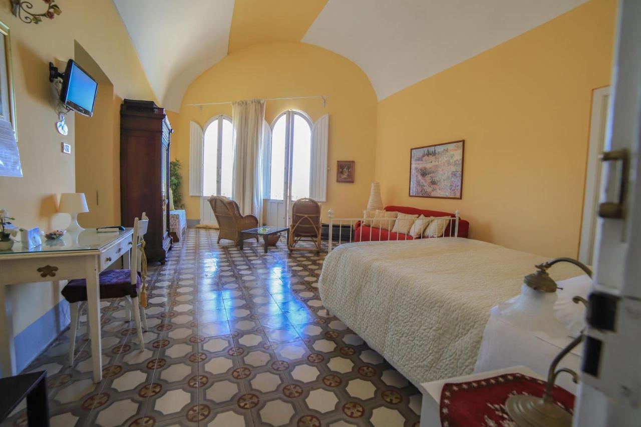 Bed and Breakfast Palazzo Barba Gallipoli Exterior foto